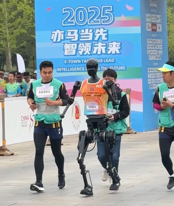 天牛配资 伦敦地铁停电